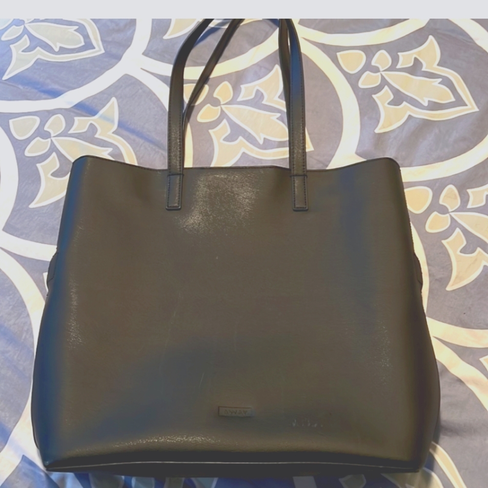 Away Longitude Travel Tote Bag | Black Carry-On Weekender - Picture 2 of 4
